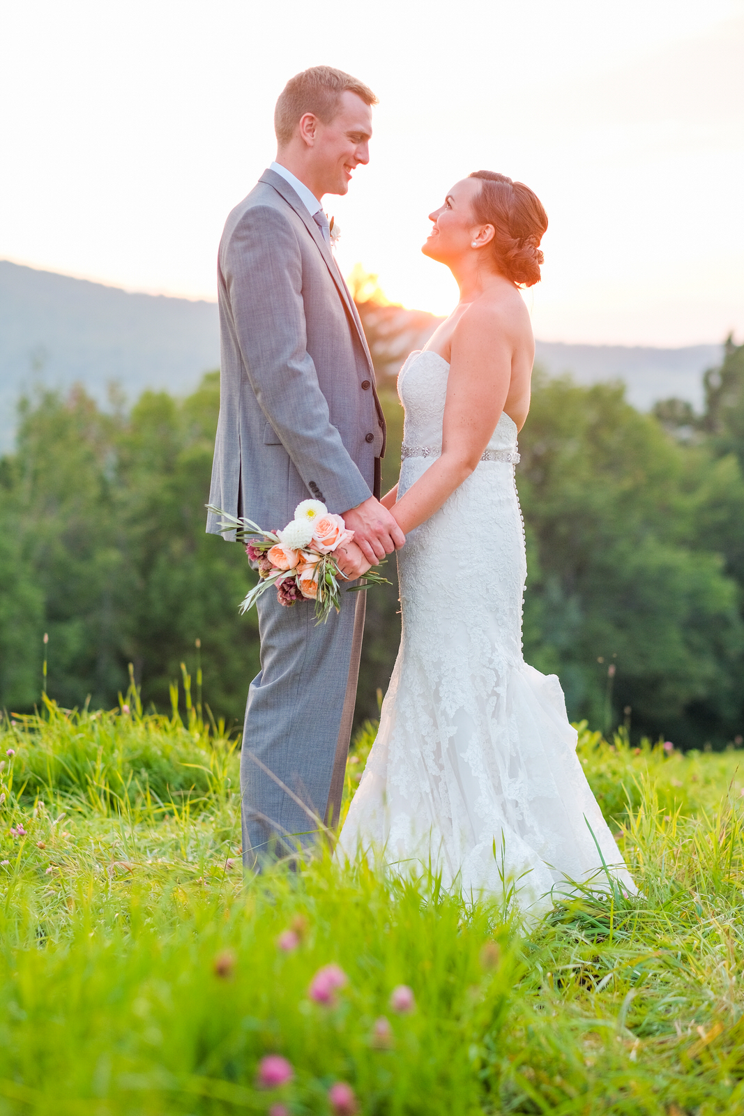 Toad-Hill-Farm-Candid-wedding-photography-1094.jpg