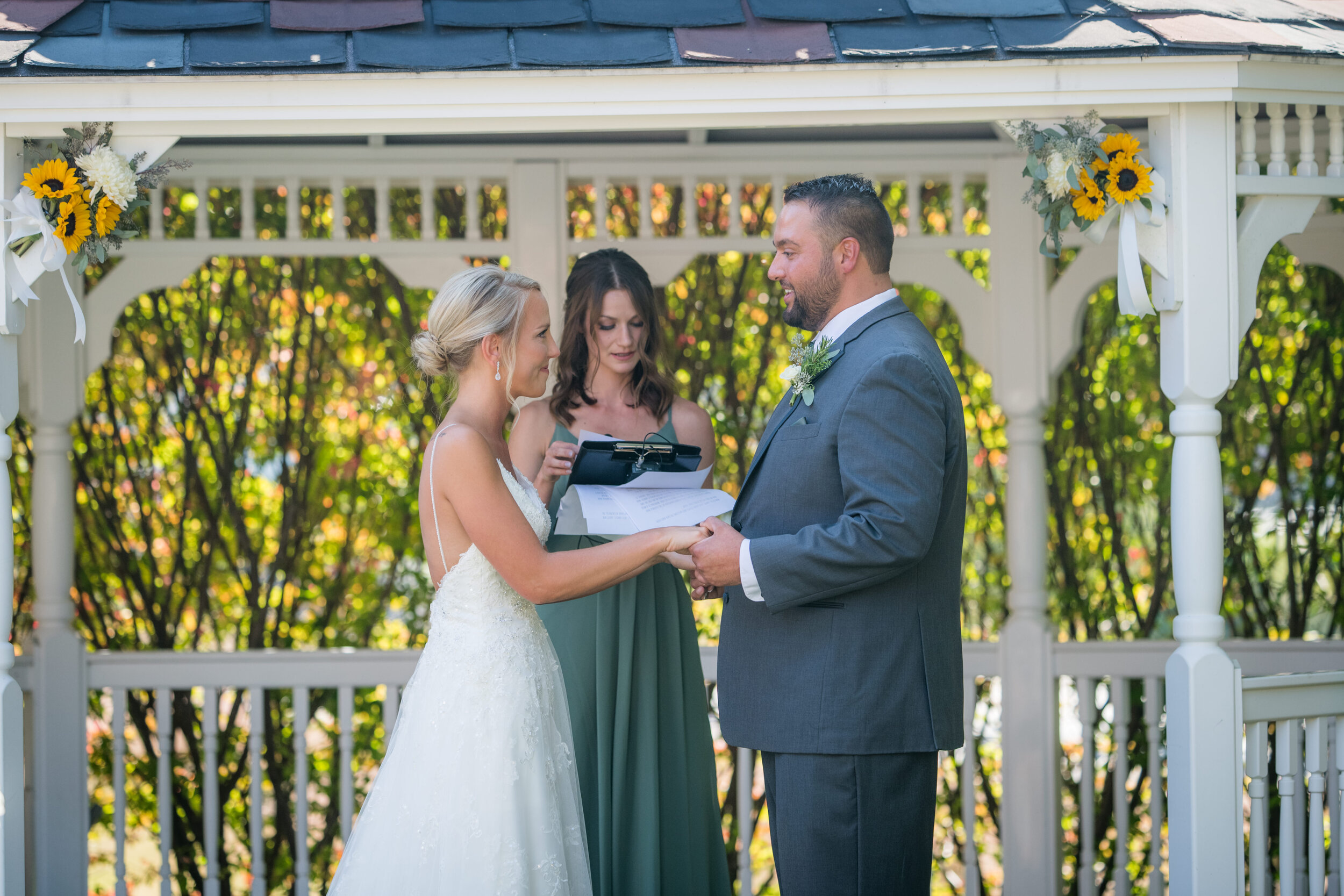 red-barn-at-outlook-farm-wedding-photography-392.jpg