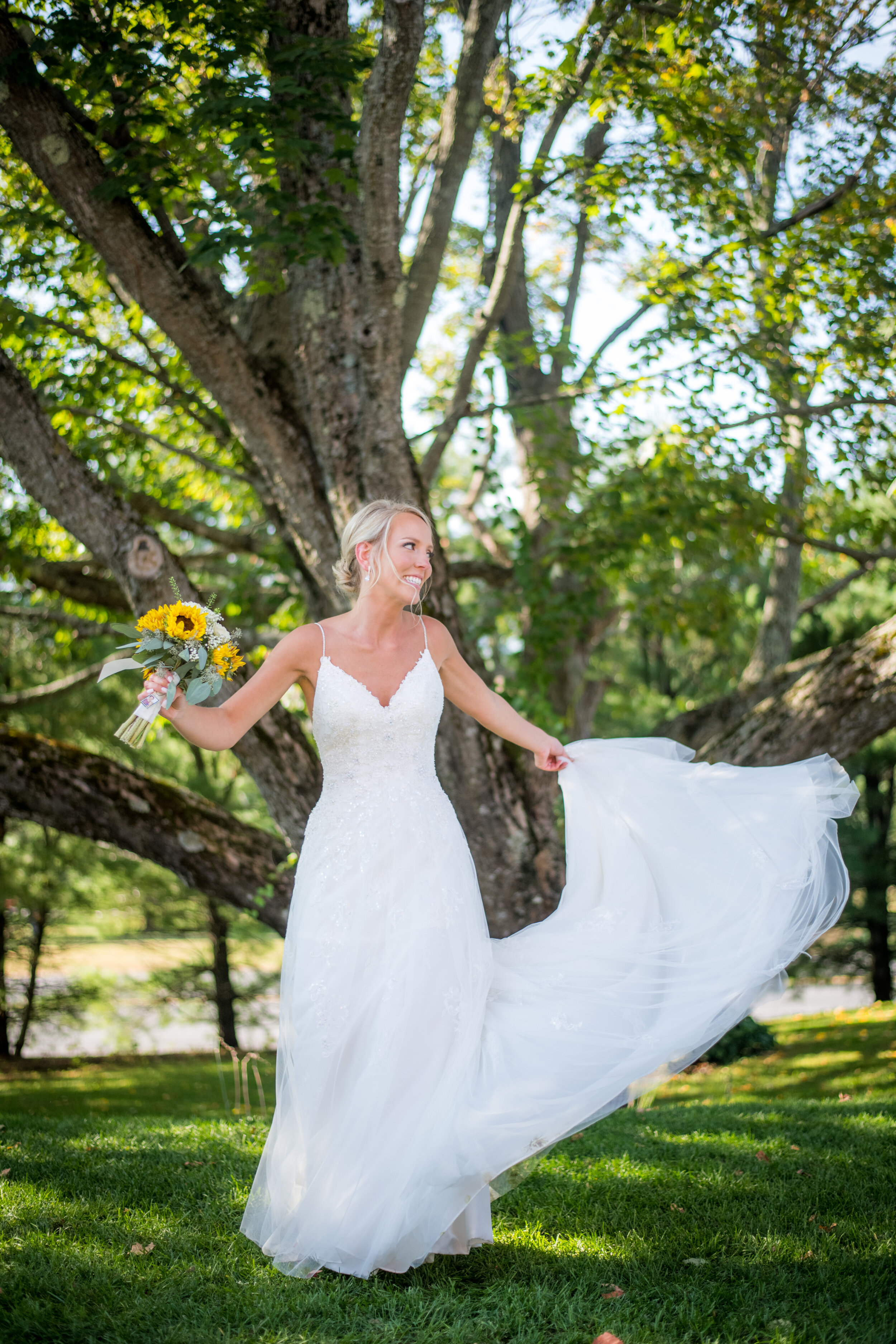 red-barn-at-outlook-farm-wedding-photography-644.jpg