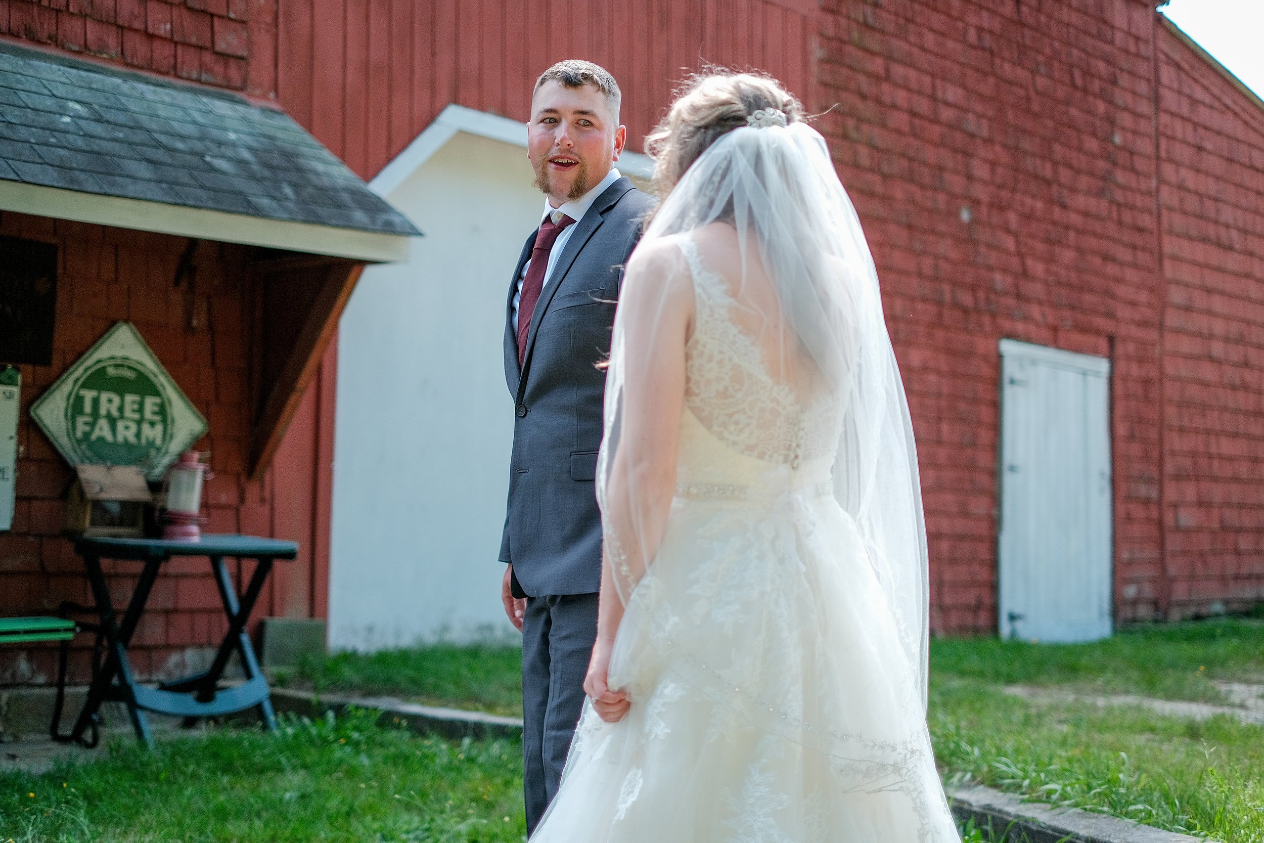 rustic-barn-wedding-photography-600.jpg
