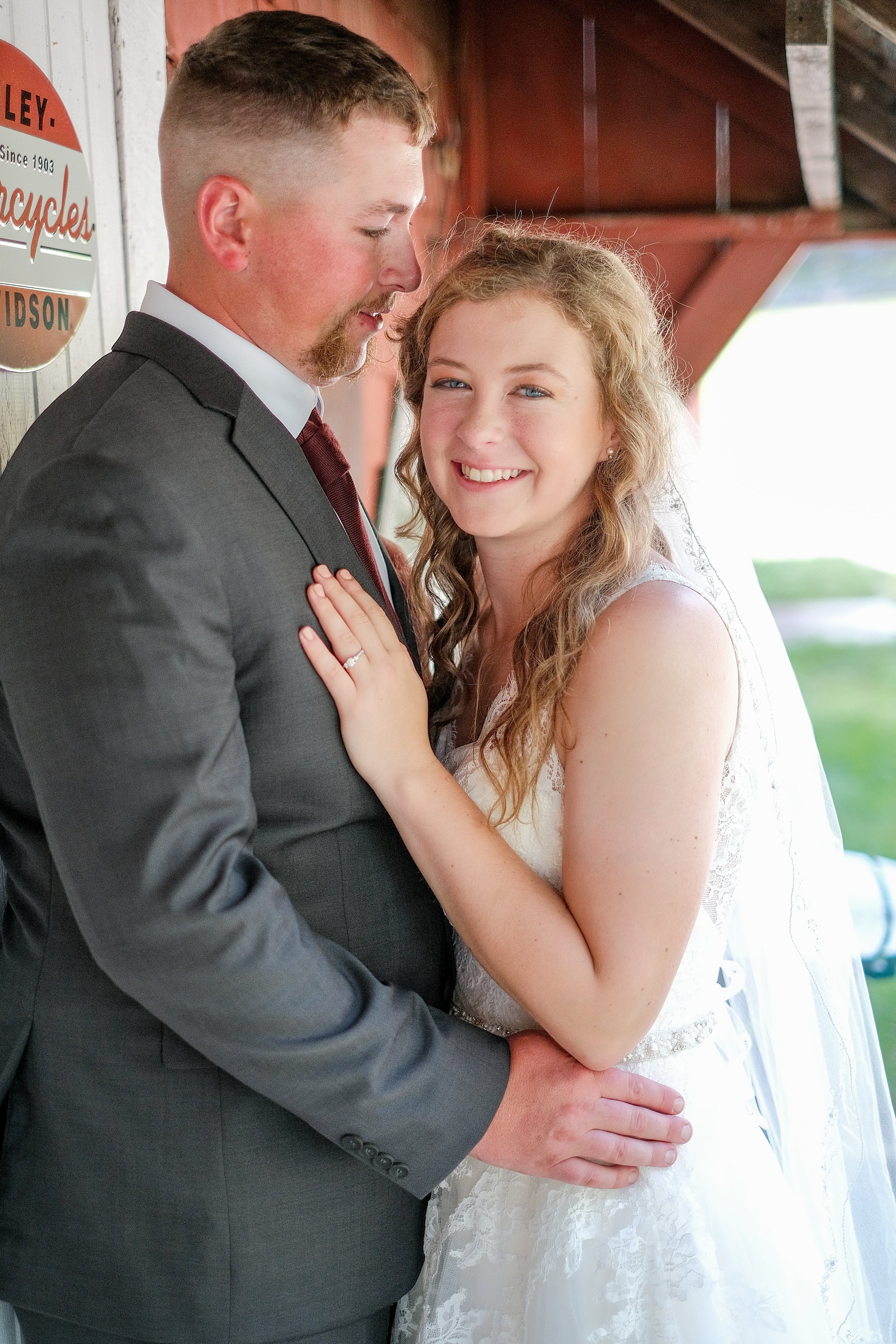 rustic-barn-wedding-photography-670.jpg