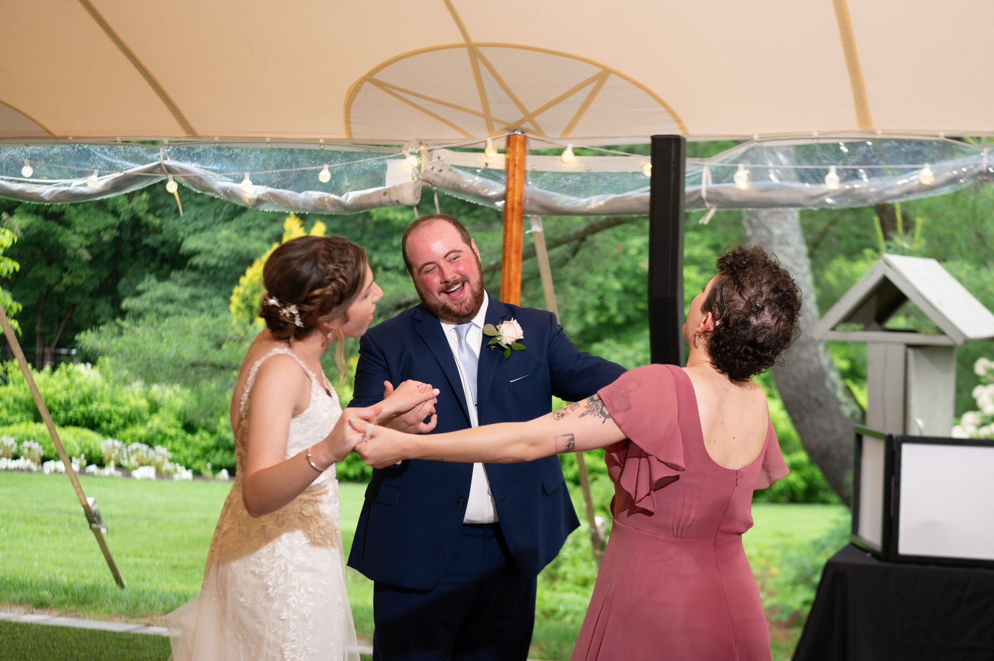 gardens_at_Uncanoonuc_mountain_wedding_photography-1898.jpg