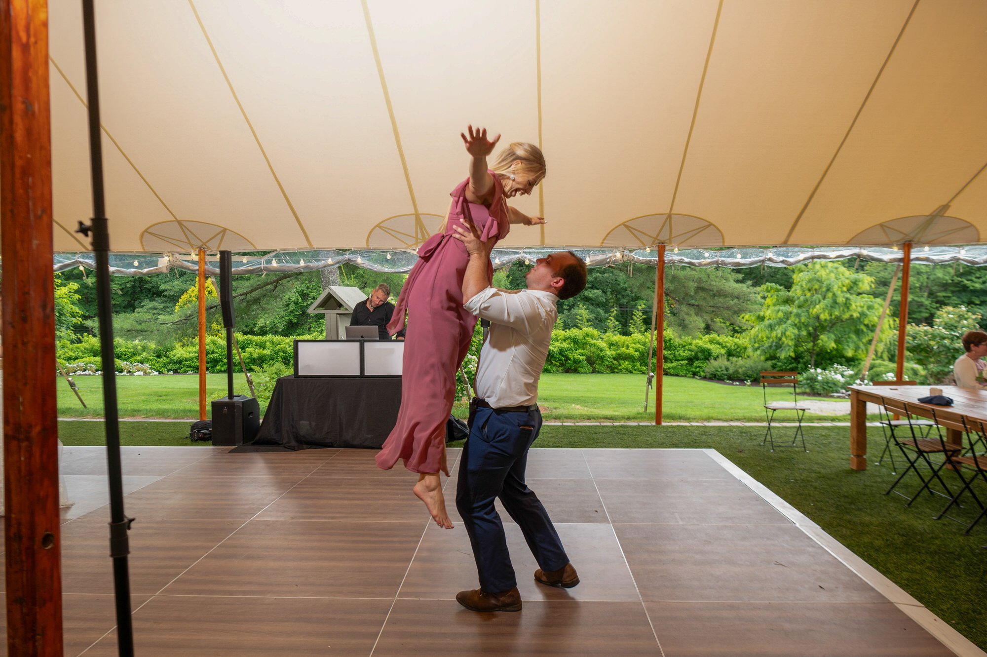 gardens_at_Uncanoonuc_mountain_wedding_photography-1903.jpg