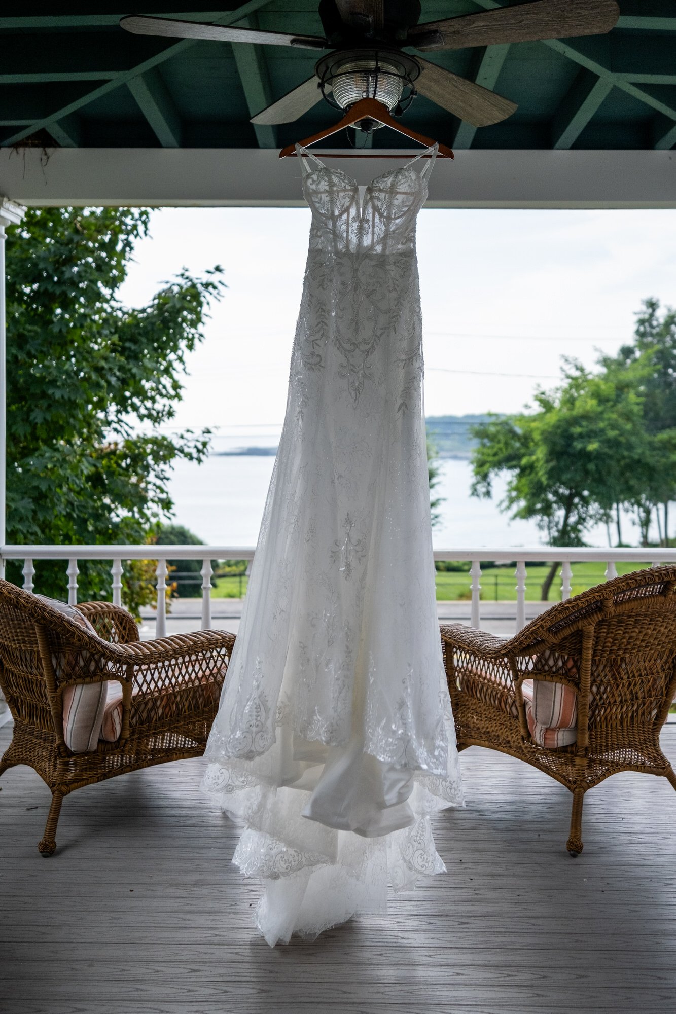 York_Harbor_Inn_Maine_Wedding_Photography-3.jpg