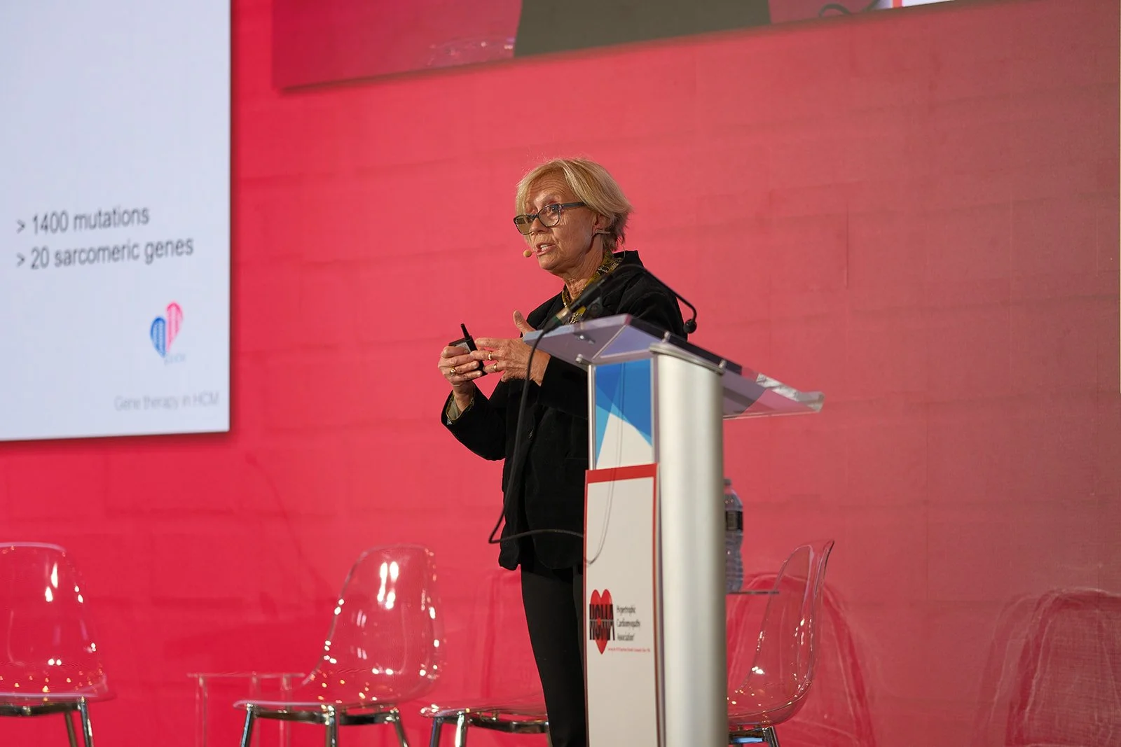 Female physician keynote speaker presents on gene therapy research in HCM at the HCMA 2024 Annual Patient Meeting