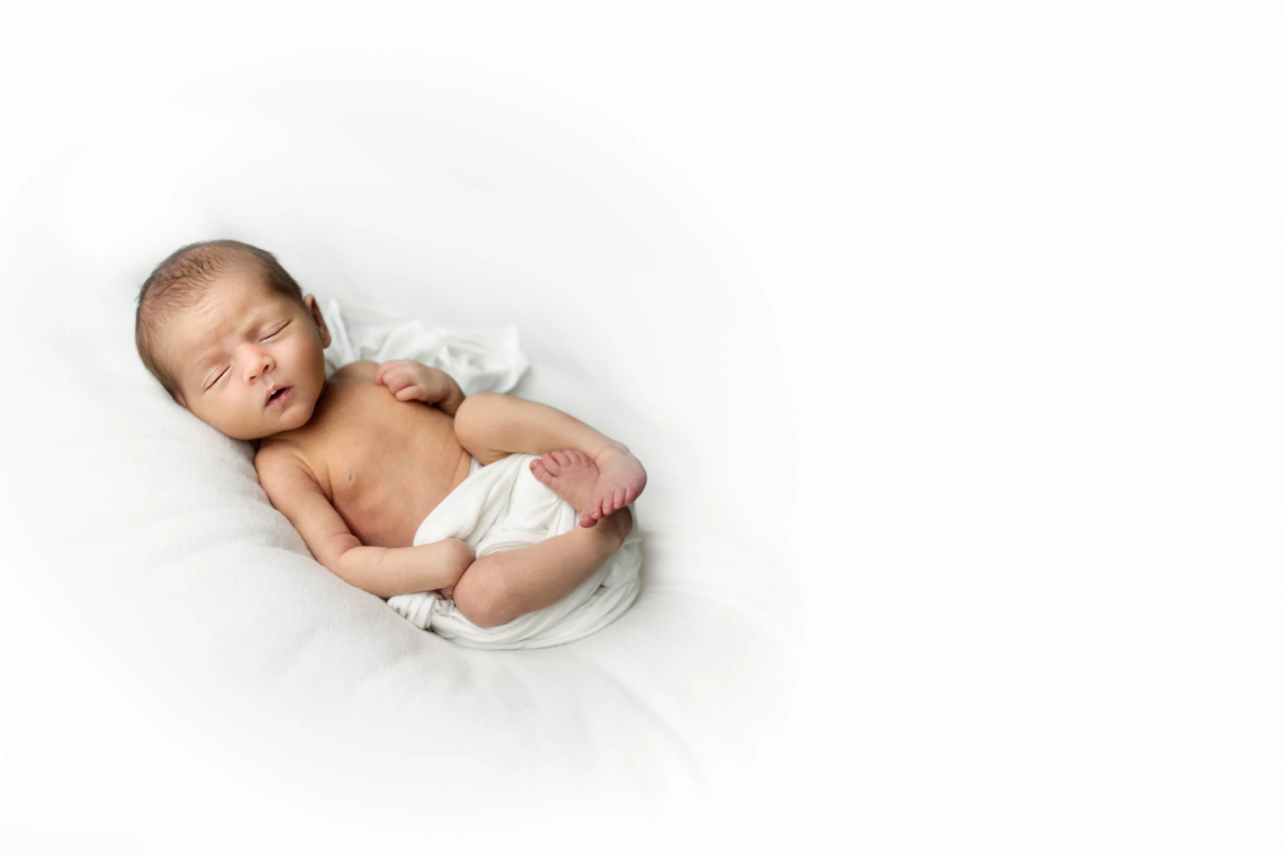 tinybabygirl-babyphotographerglasgow.jpg