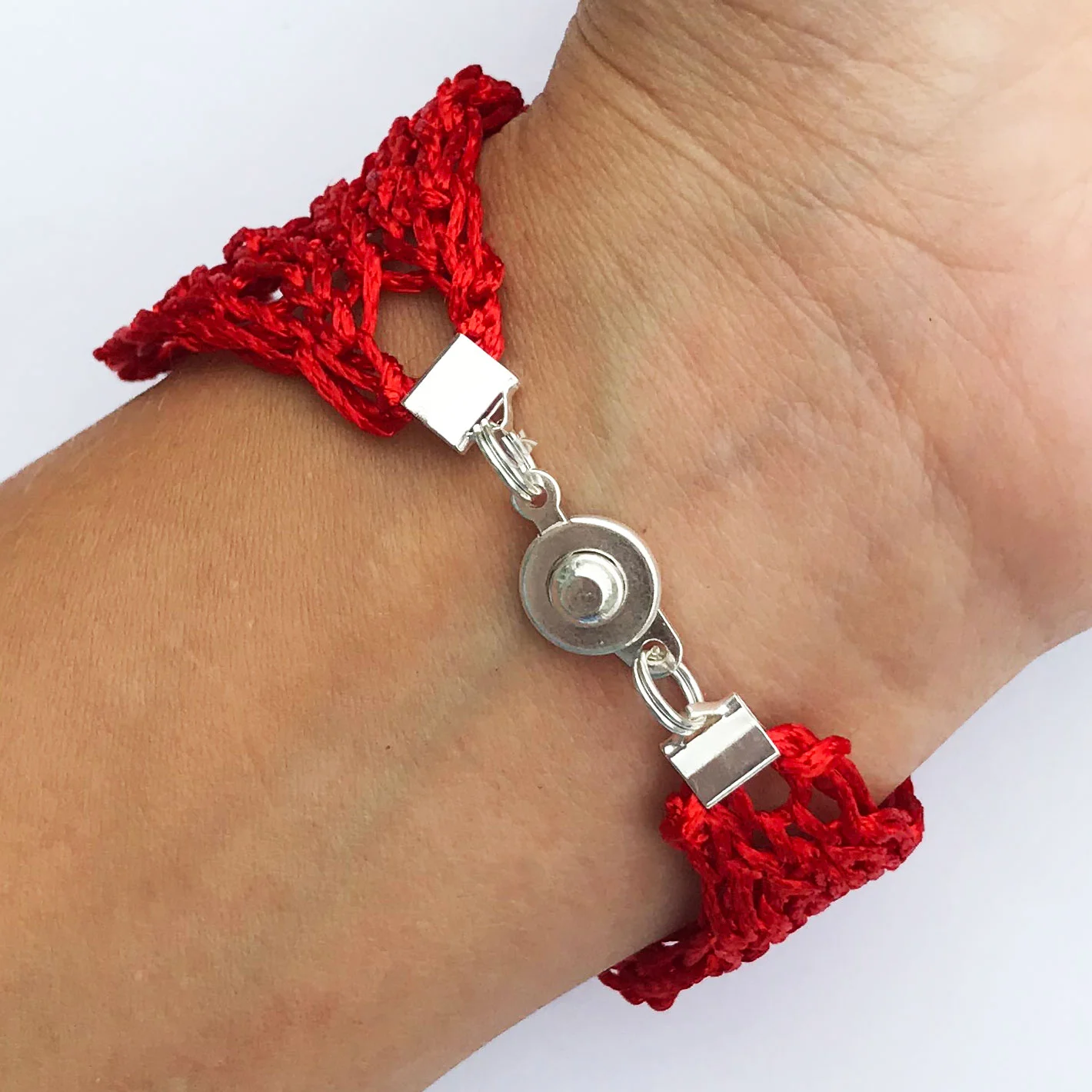 Single-Chunky-RedSilver-Cuff-back.jpg