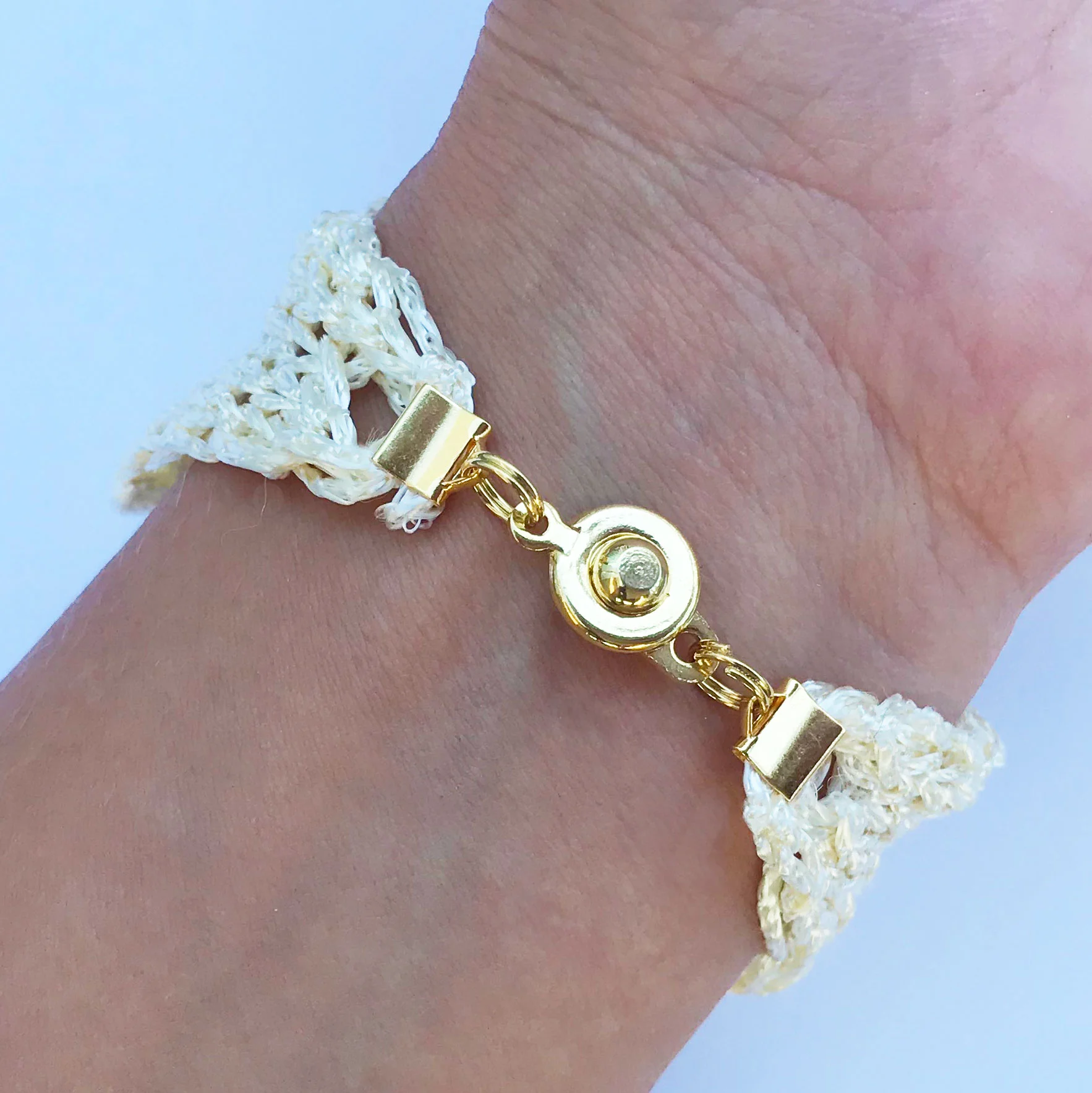 Single-Chunky-IvoryGold-Cuff-back.jpg