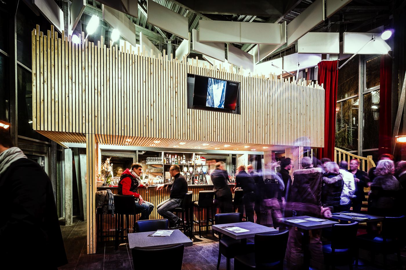 Lille: le restaurant L'Huîtrière racheté pour devenir une boutique de luxe   🦪 Lieu emblématique de Lille fermé depuis 2016, L'Huîtrière a été  rachetée par l'enseigne Louis Vuitton. L'ancien re