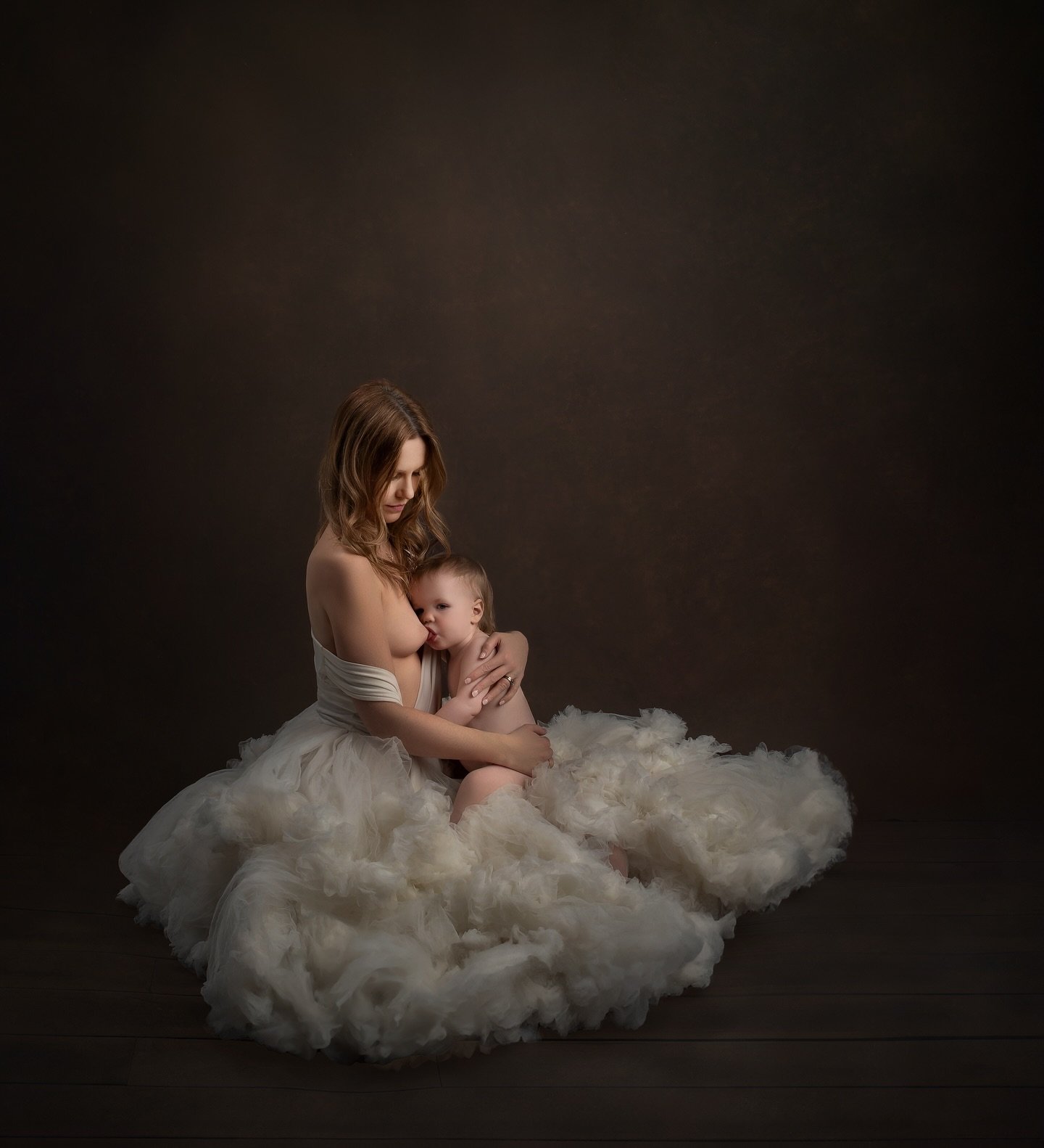 This photo looks quiet and relaxed, but let me tell you more. We were in my not-too-big studio, rushing to finish a quick photo session in only 20 minutes (which ended up taking an hour). Two other kids and a husband were there too, making it a bit c