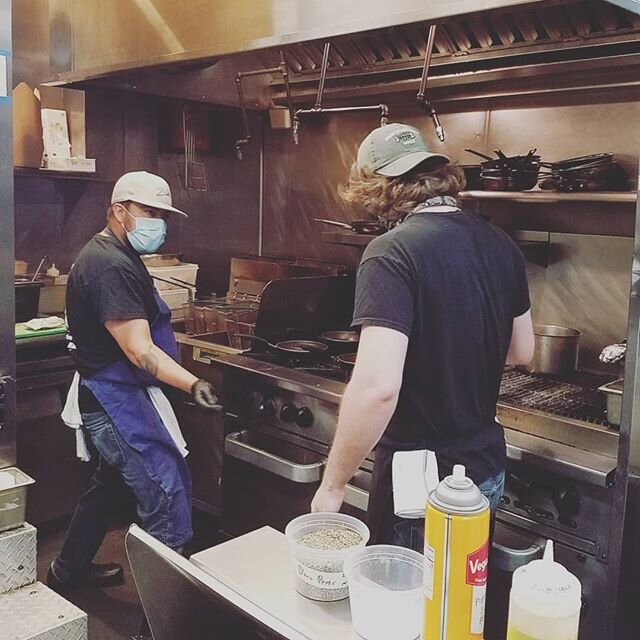 Juan and Mike are here conquering brunch for you! Available today 10-2, see you soon!

#brunch #sundayfunday #eggsandbacon #northshore #nbpt #newburyport #supportlocal