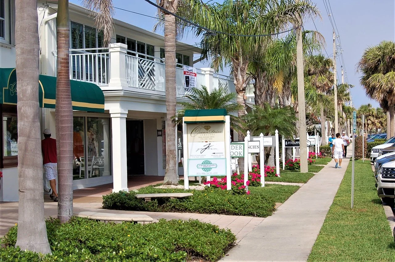 Ocean Drive, Shops