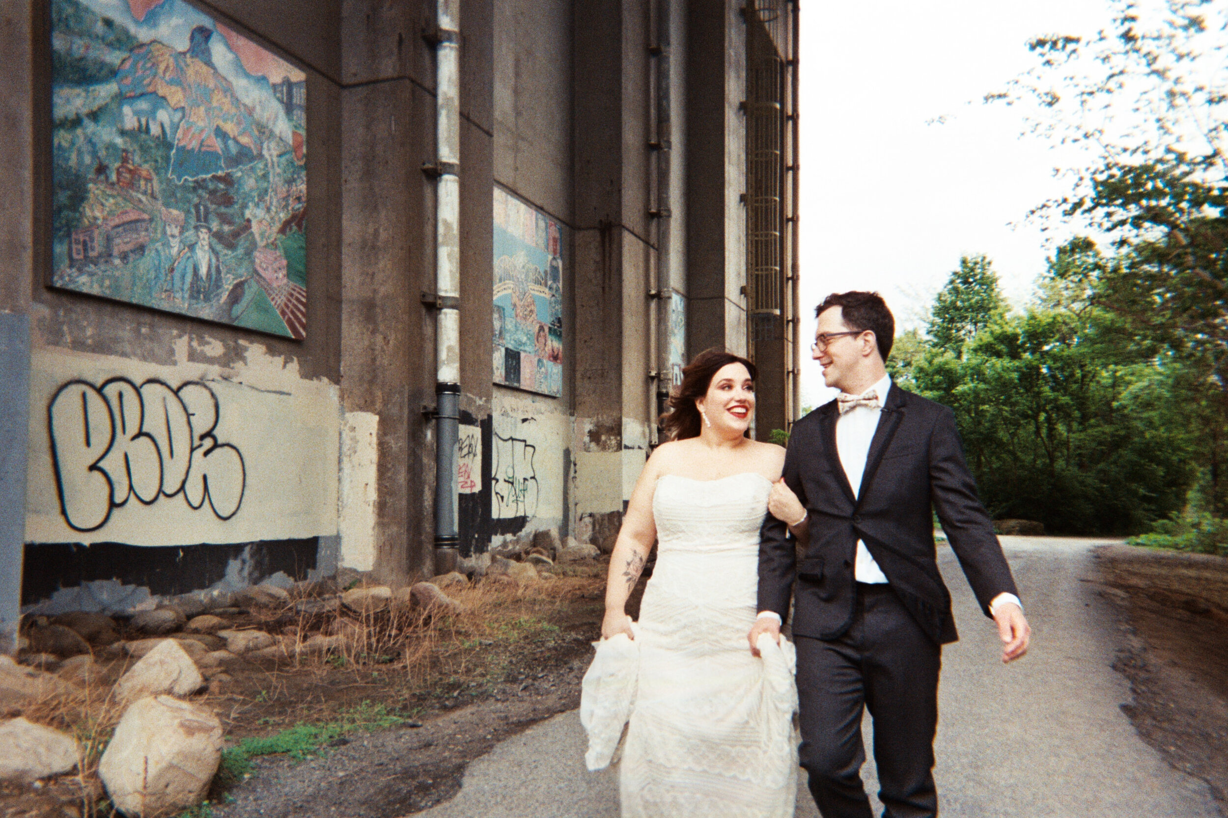 Pittsburgh NYC Film Wedding Photographer - Rat Lab - Lawrenceville - Stephanie Dave95.jpg