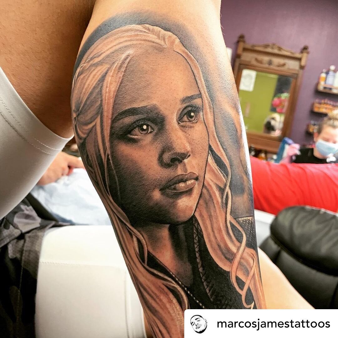 Posted @withregram &bull; @marcosjamestattoos #daenerystargaryentattoo #daenerystattoo #gottattoo #dragonqueentatto #dragonqueen dynamicink #davincicartridges #fkironsxion