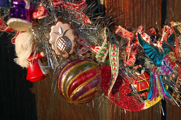 2013Lindsay-Obermeyer-Christmas-Wreath-Ornamenets.jpg