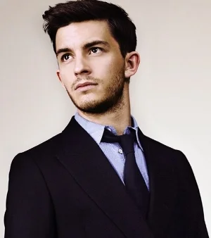 This model is one of the only photos I've found that captured Avias well.