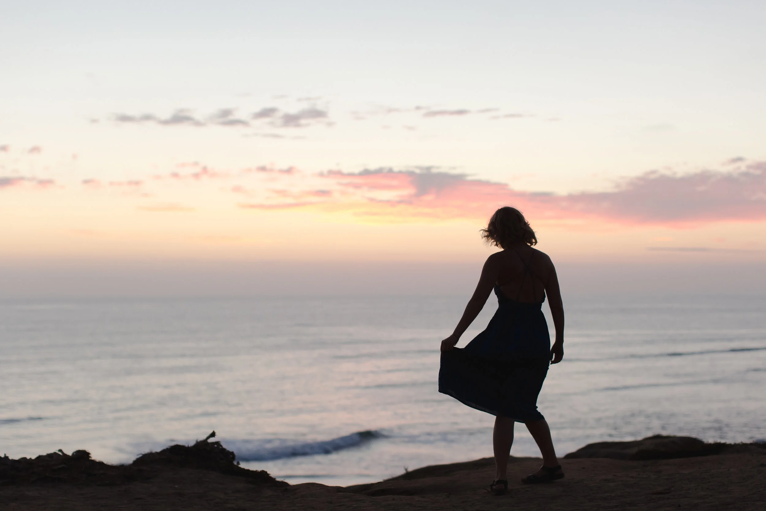 1021.Shewanders.SMOKE.BOMBS.SUNSET.CLIFFS-1019.jpg