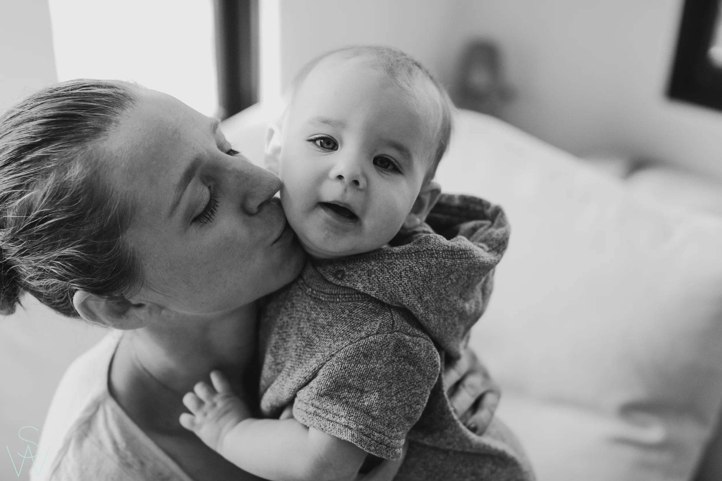 1041shewanders.point.loma.family.portraits.jpg