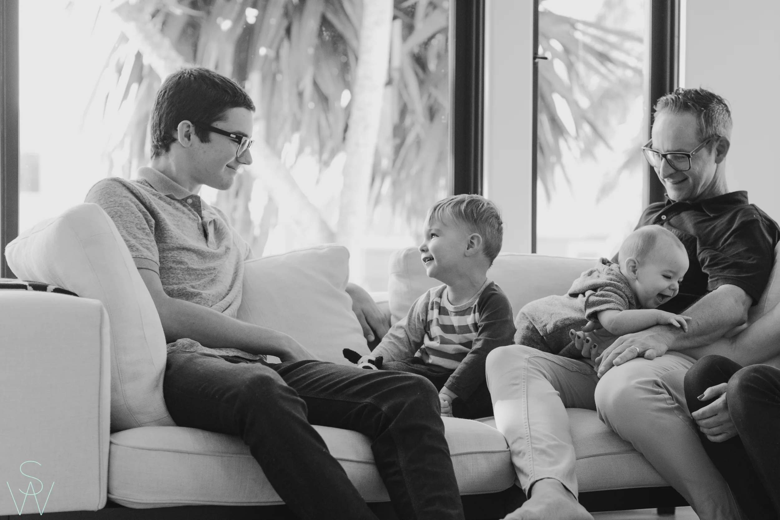1045shewanders.point.loma.family.portraits.jpg