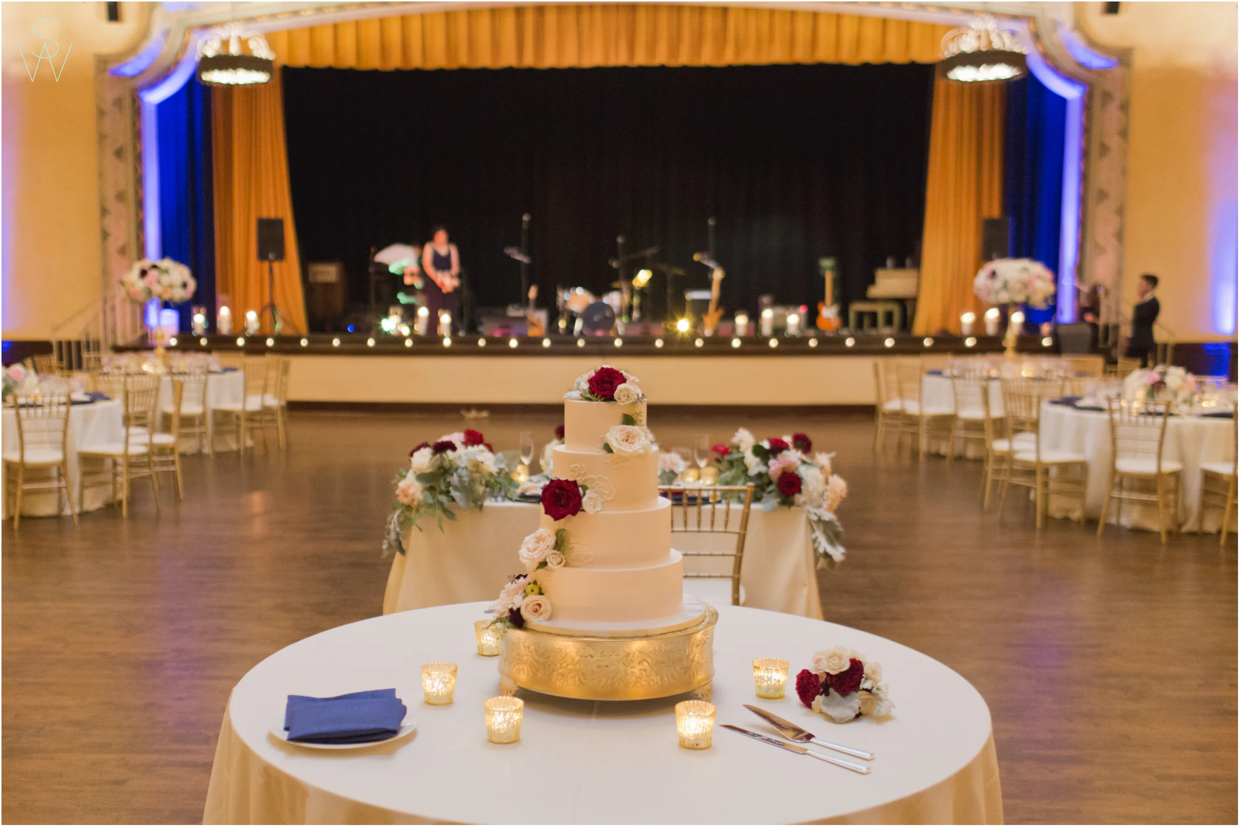 150Prado.cake.reception.weddings.shewanders.photography-.jpg