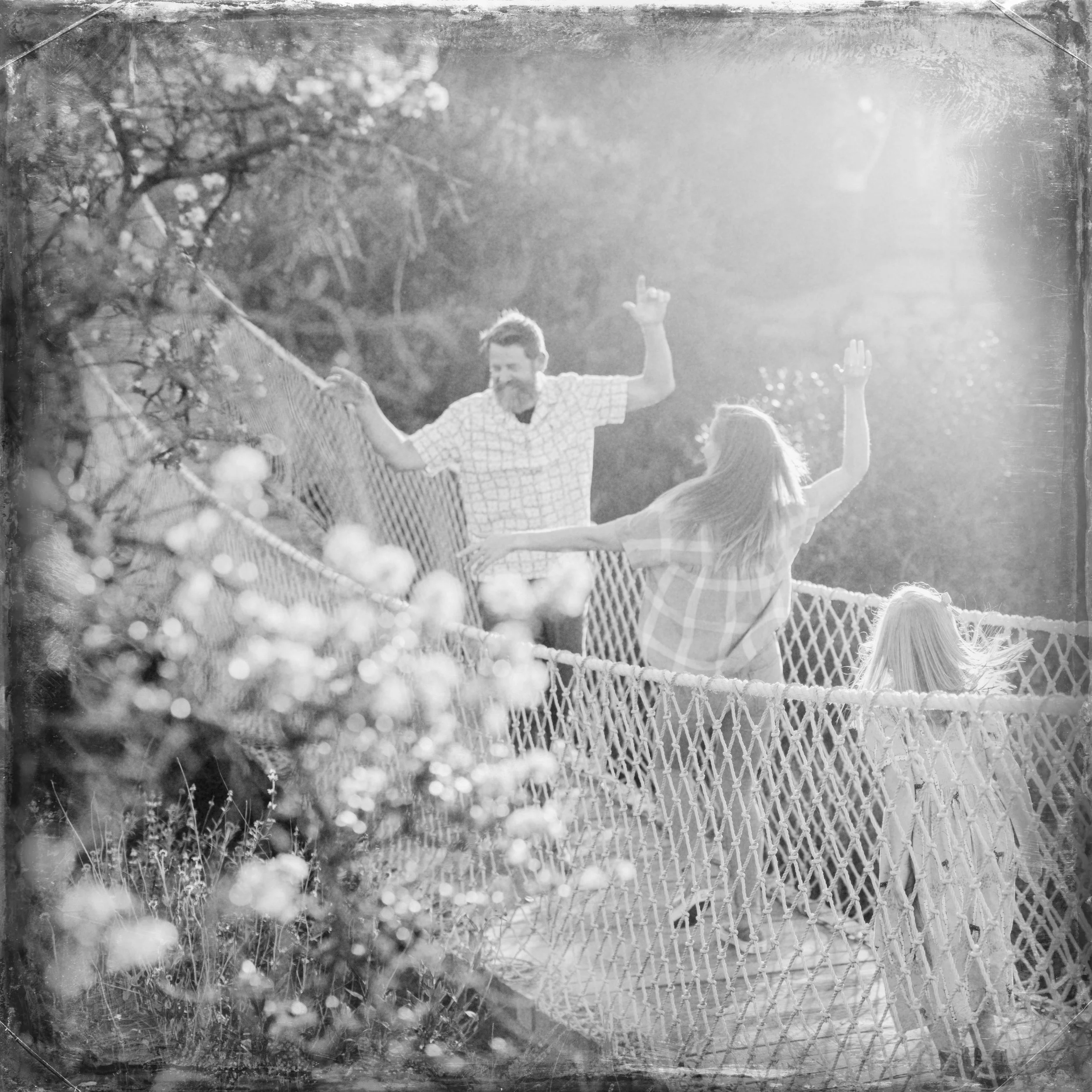 1159shewandersLovesPeytonsSkatingRonNeevaPjPlaying.jpg