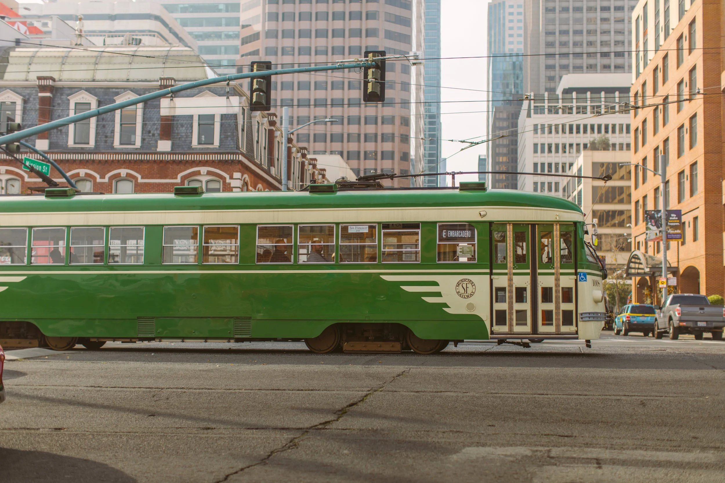 1153.color.finding.shewanders.suzanne.ofeldtsanfrancisco.JPG