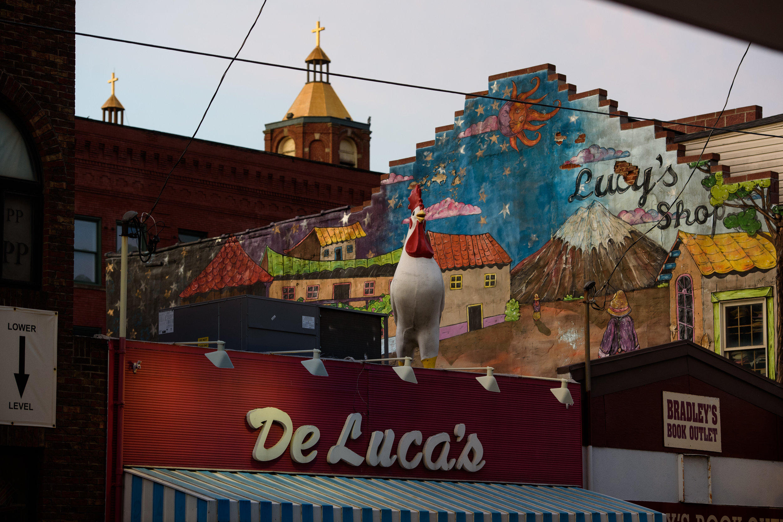   Justin Merriman, Freelance, Photojournalist, Documentary, Rustbelt, Photographer, Pittsburgh, Freelance, Pennsylvania, Street Photography, Night Photography, Dusk, Golden Hour, Pittsburgh Photographer, Pittsburgh Photojournalist, Freelance Photogra