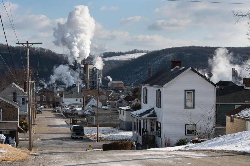  U.S. Steel's Clairton Coke Works stands above homes on Tuesday, March 5, 2019 in Clairton, Pa. 