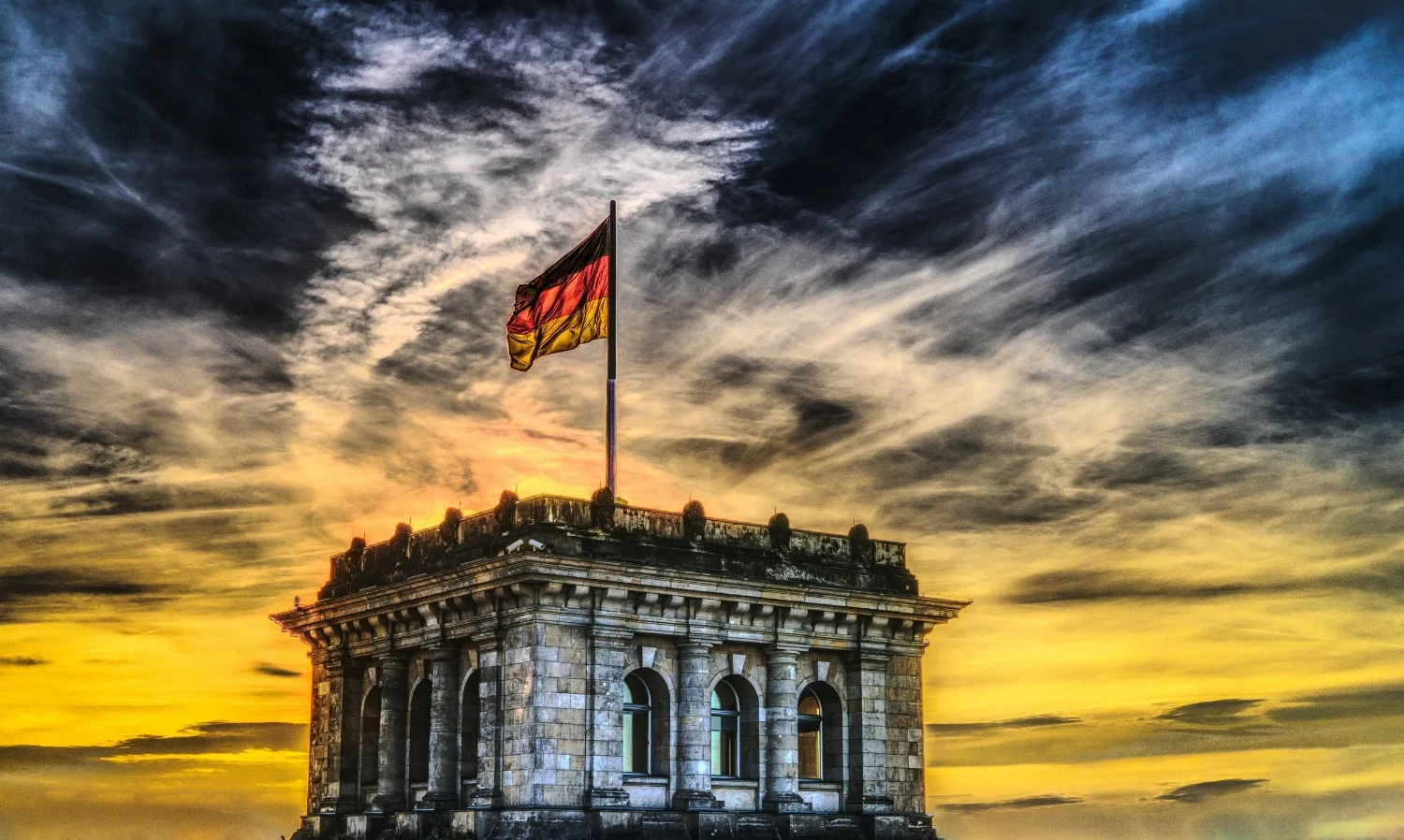 bundestag-2463236.jpg