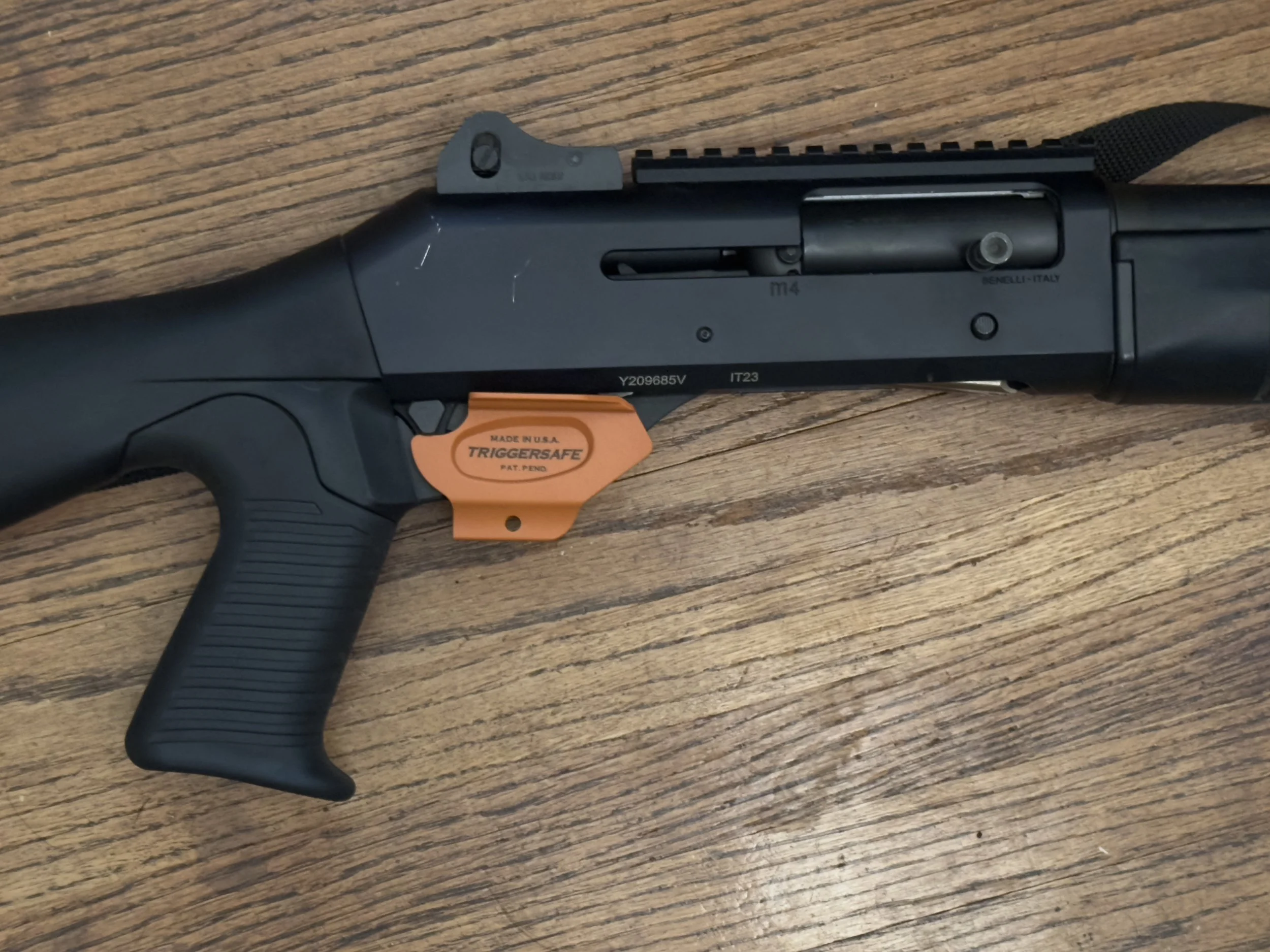 benelli M4.jpeg