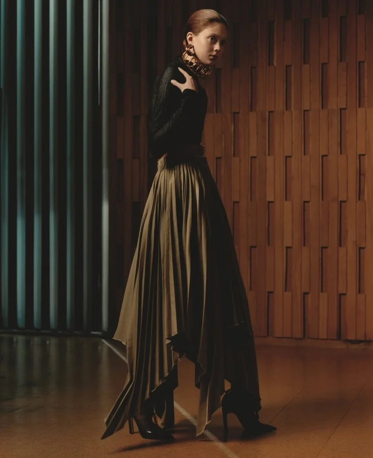 loewe-fw16-lookbook_by_jamie-hawkesworth_(7).jpg