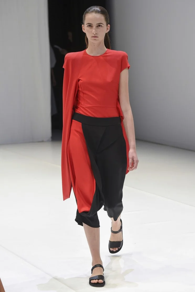 chalayan-ss18-london_(24).jpg