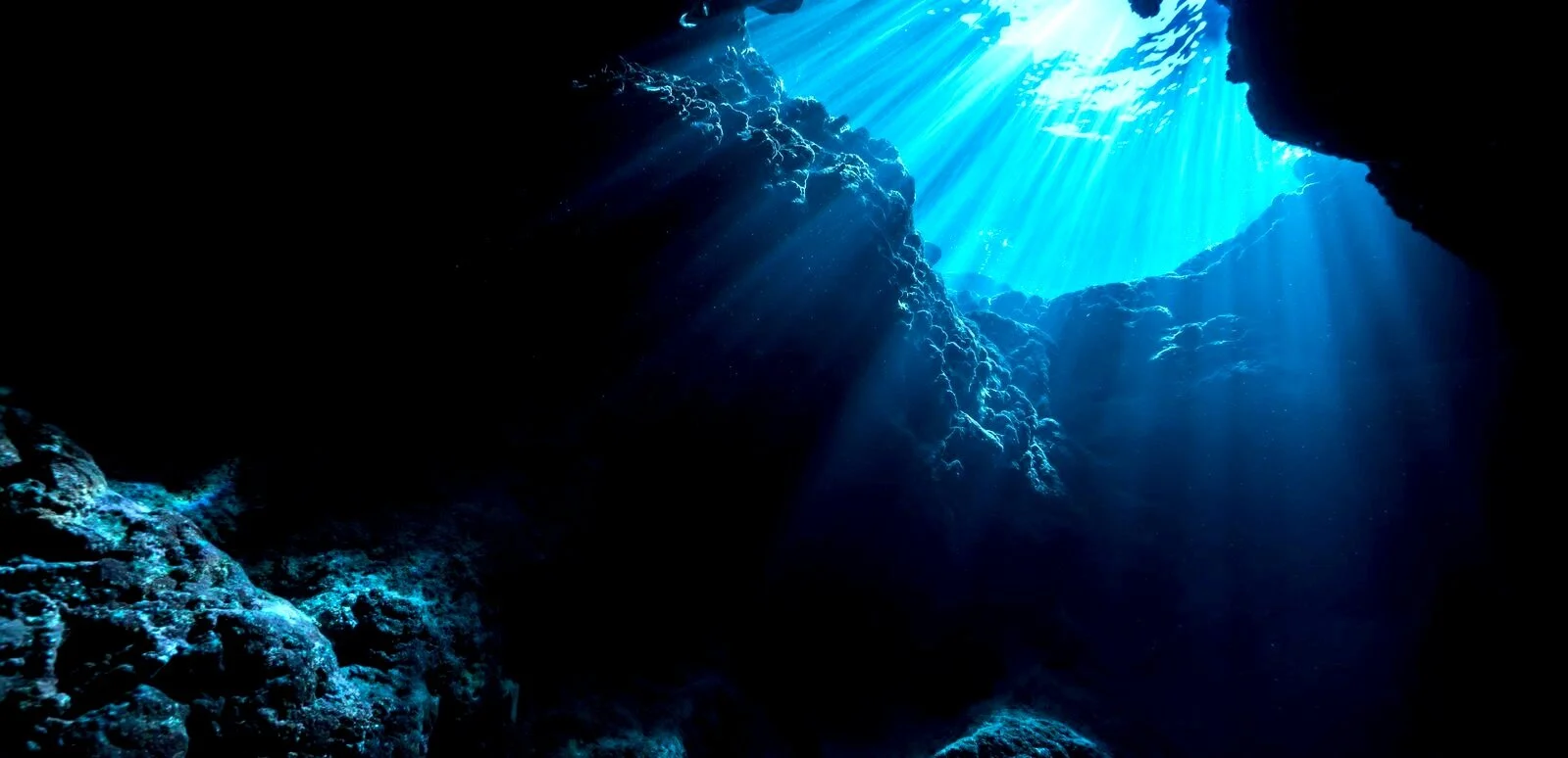 deep+water+ocean+cave.jpg