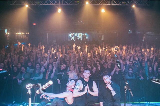 • gotta say, Baltimore last night was LOUD. THAT was a rock and roll show •