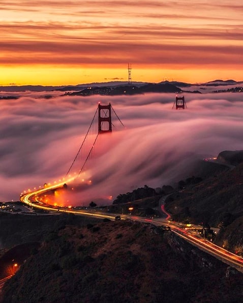 Gorgeous mornings in San Fran. ☁️ Thanks for the epic capture,&nbsp;@bennyhaaa!