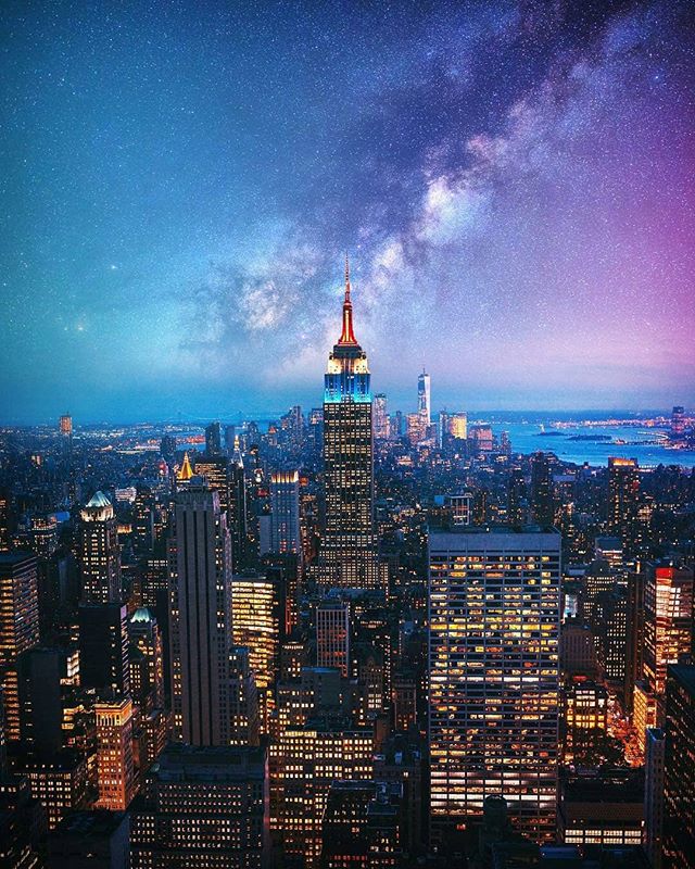 Such a spectacular shot! &quot;To see it come to life is just insane&quot;  @rohopp
.
.
.
.
.
.
.
.
.
#ourmoodydays #earthpix #moodygrams #theglobewanderer #shotzdelight #visualambassadors #agameoftones #eclectic_shotz #artofvisuals #highsnobiety #le