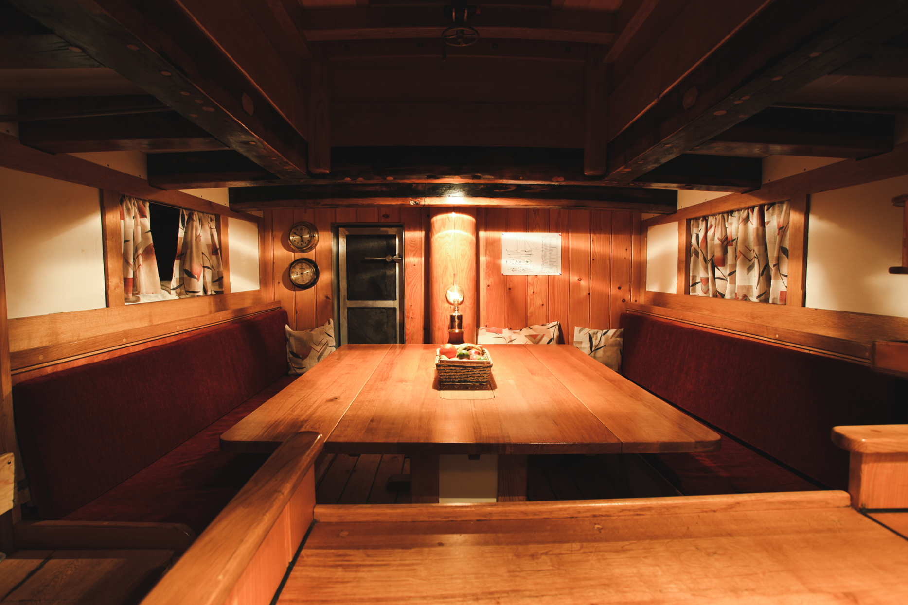 benjamin-hardman-iceland-common-area-below-deck-in-schooner-hildur.jpg