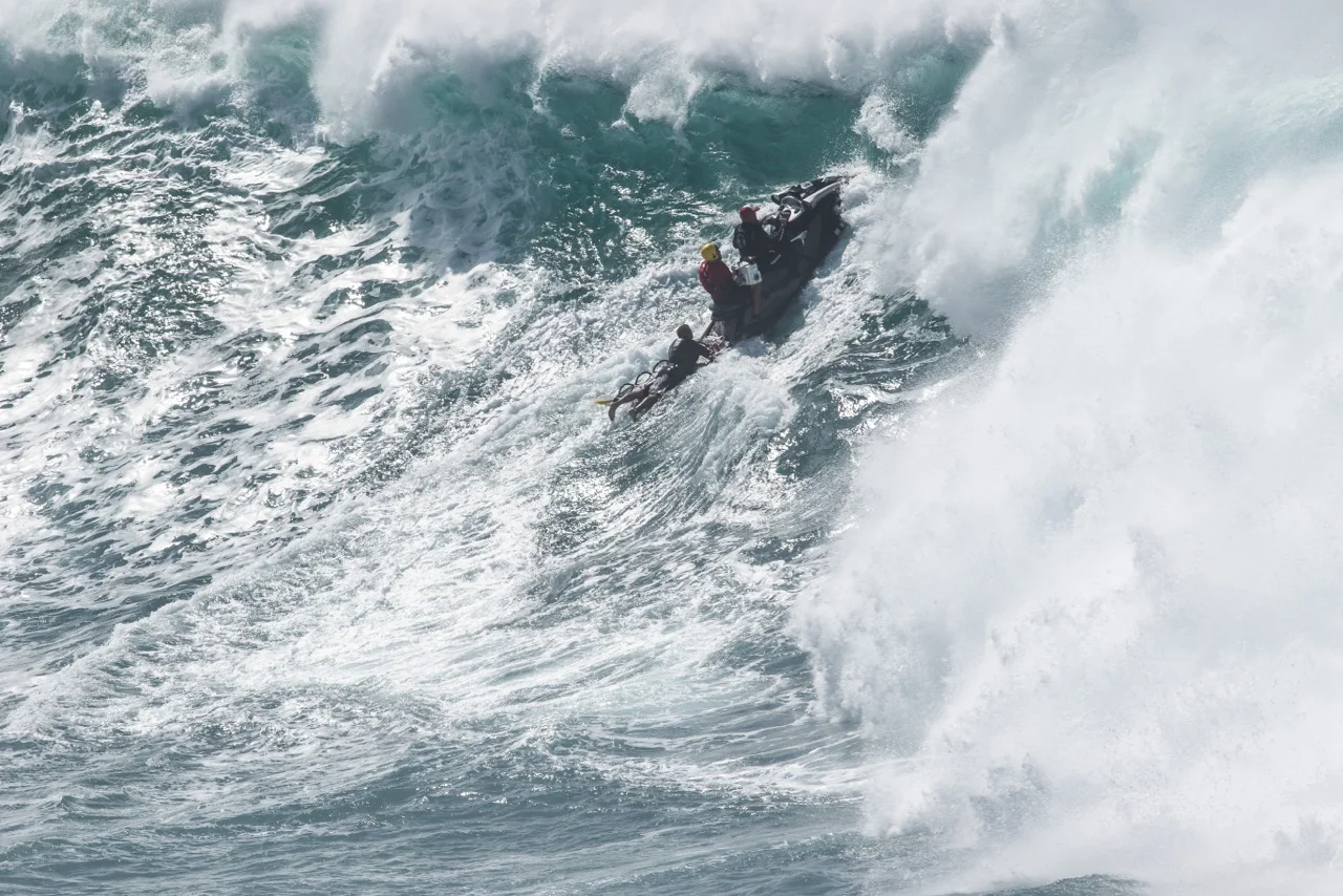lifeguard ski at eddie.jpg