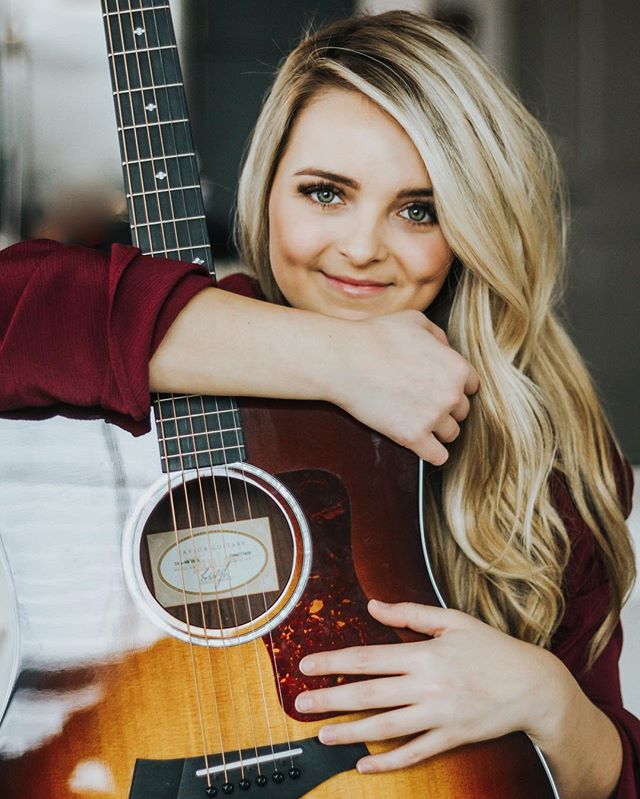 Wanna thank God real quick for letting me live here in Nashville & do what I do. The blessings from Him are truly amazing 🙏🏻