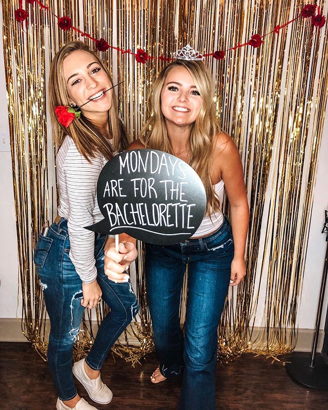 Monday’s are for the @bacheloretteabc 🌹