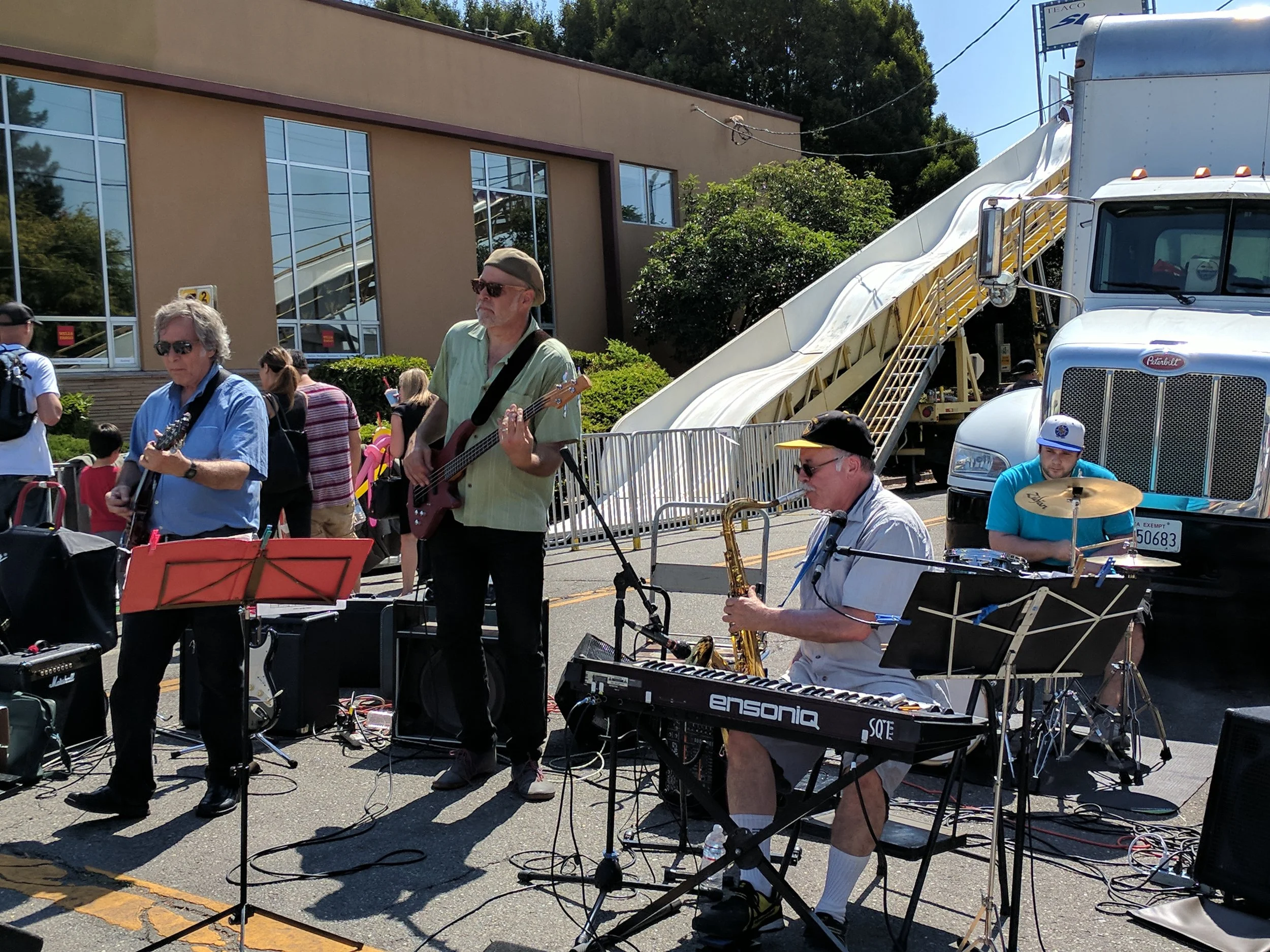 Summer Outdoor Mini Concert Series: The Blues Daddies