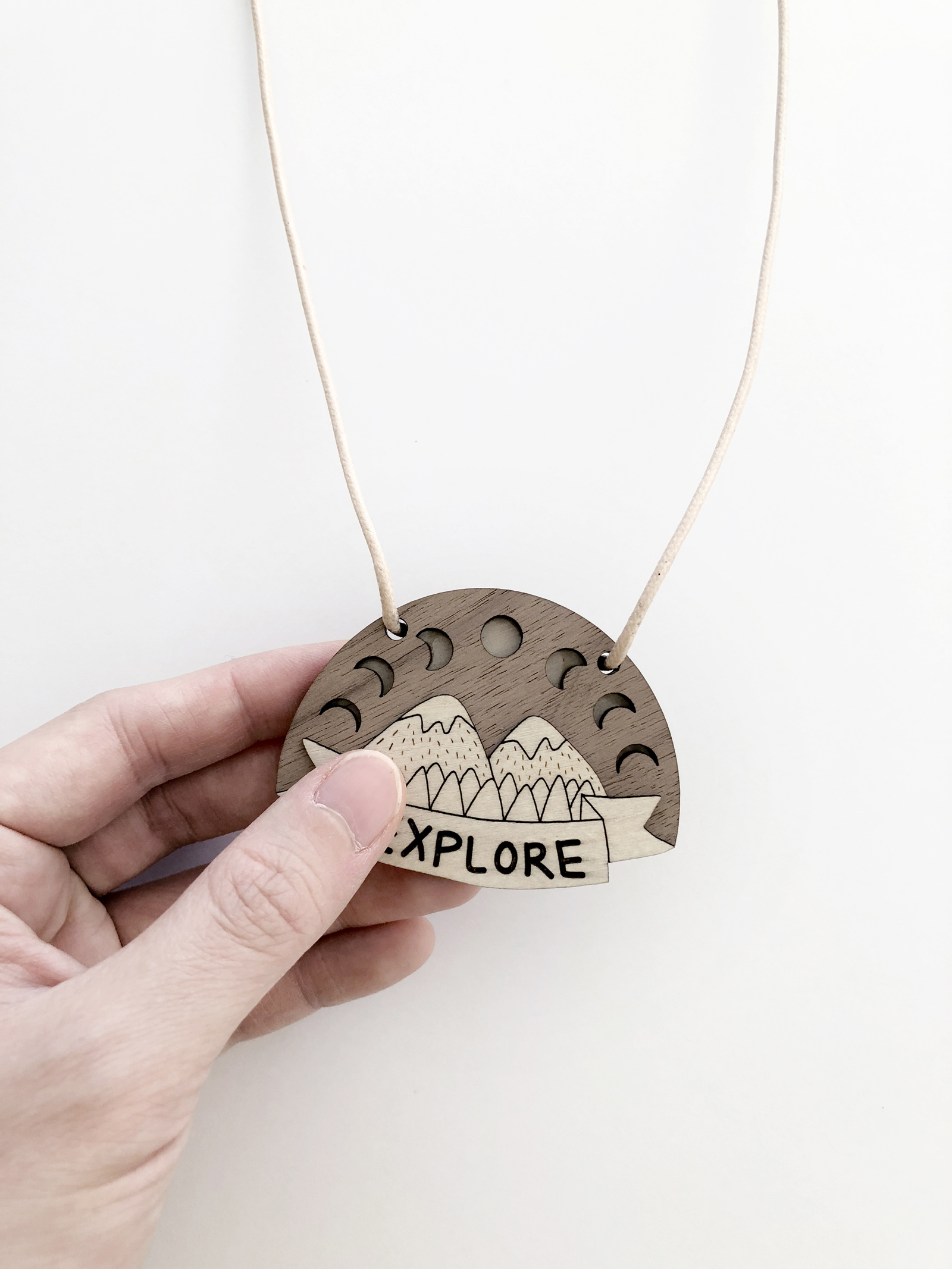 mountain_necklace_4.jpg