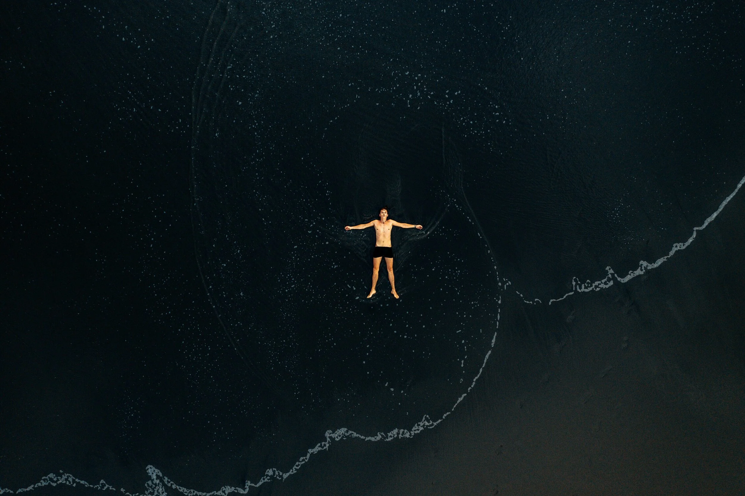 New Moon in Pisces Ritual + Writing Prompt—Dream Weaving