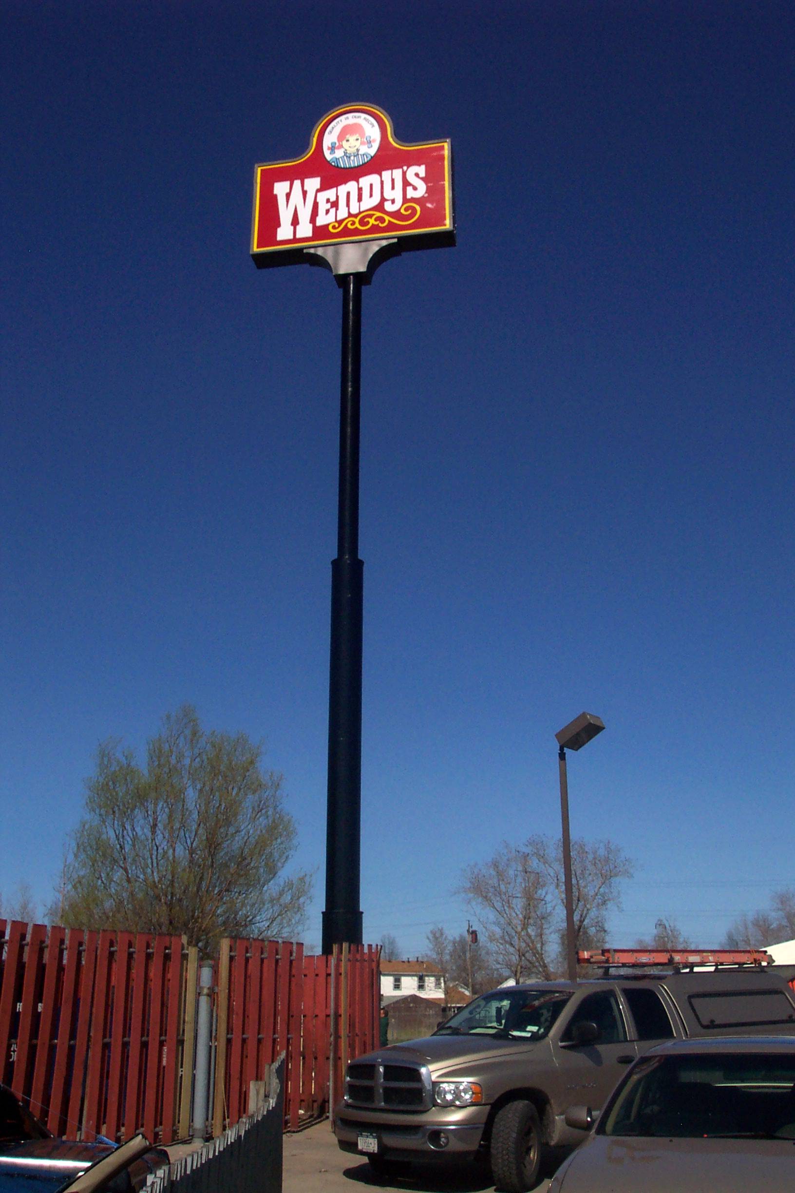 Wendy's Pole Sign .JPG