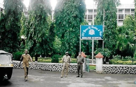 India 2004 Pt 4 d.jpg