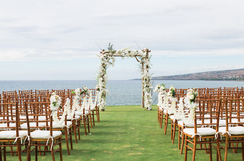 Photo Sea Light Studios | Wedding Structure and Design Bliss in Bloom 