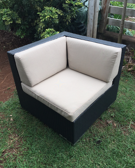 Black Wicker with Creme Cushions Corner Piece