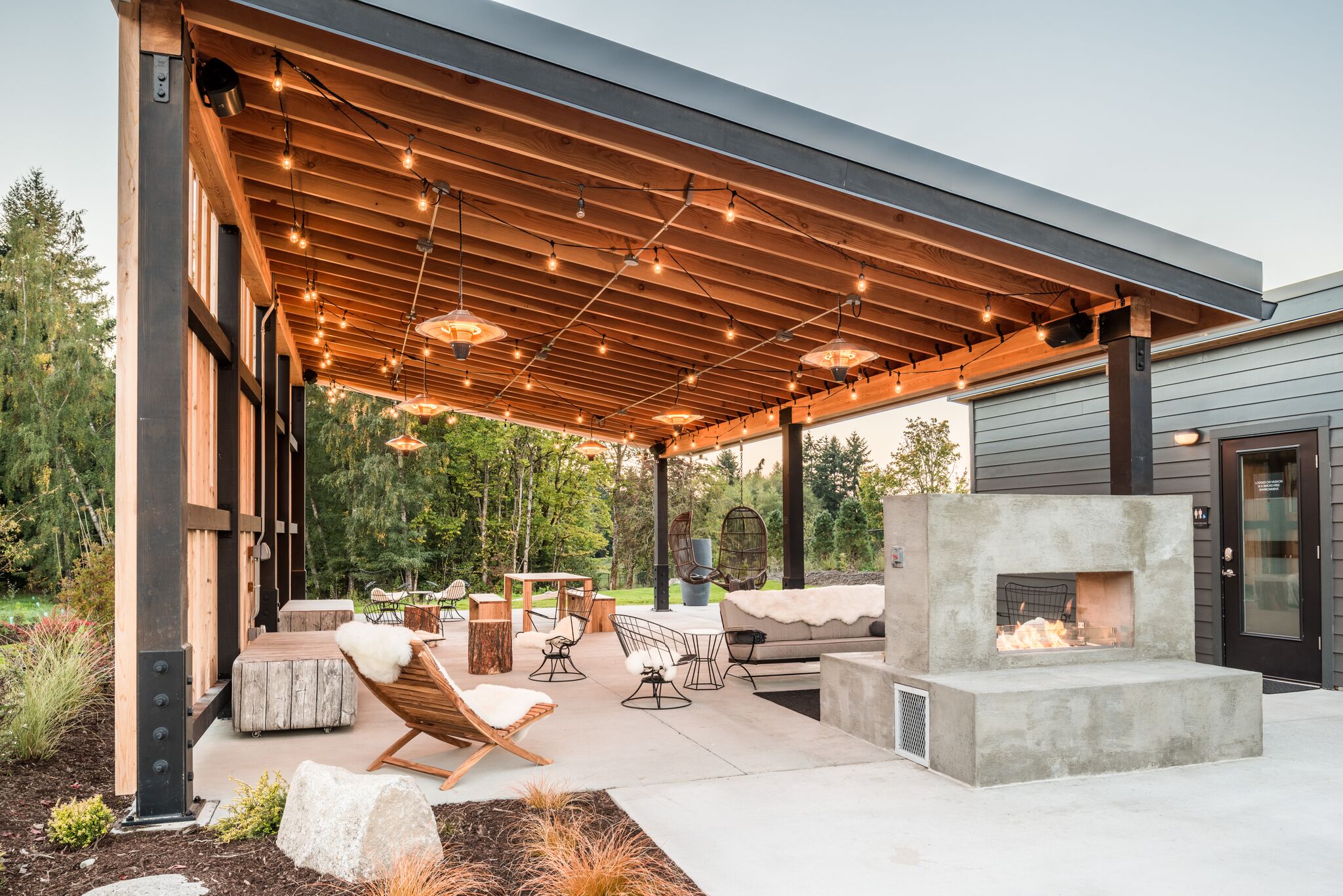lodges_on_vashon-259_preview.jpg