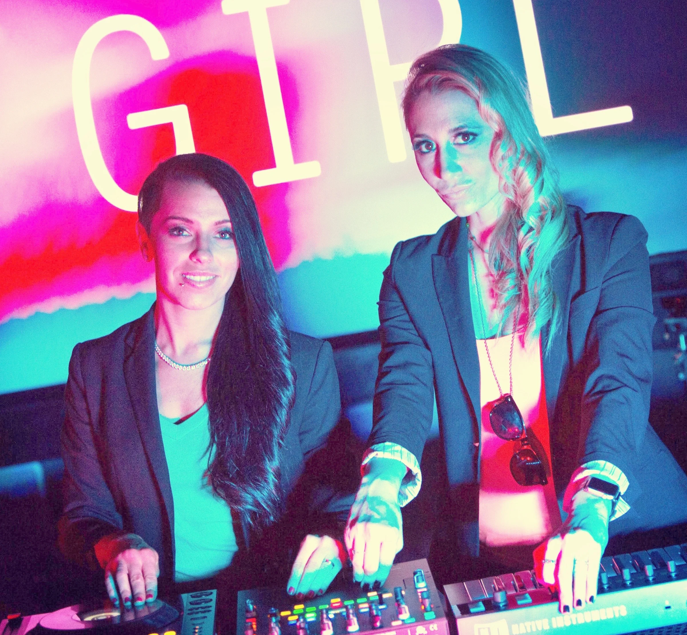 djing1.jpg
