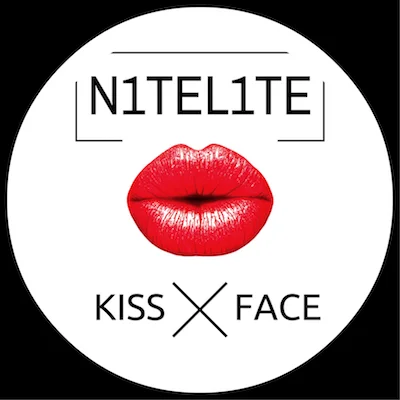 FINALARTWORKKISSFACEJPEGSMALL.jpg